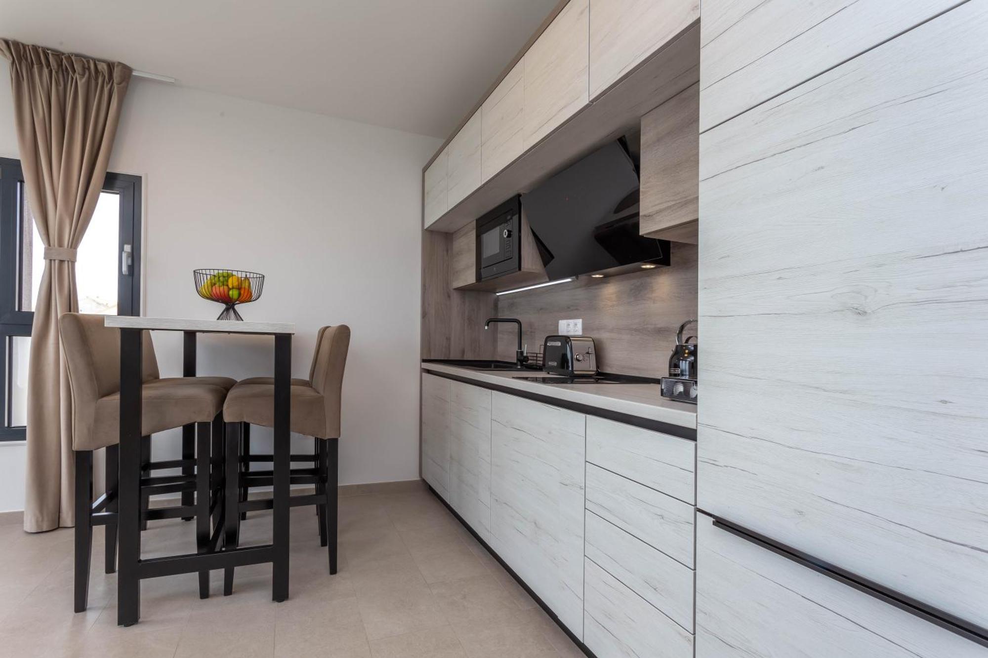Grey House Apartamento Bol Exterior foto