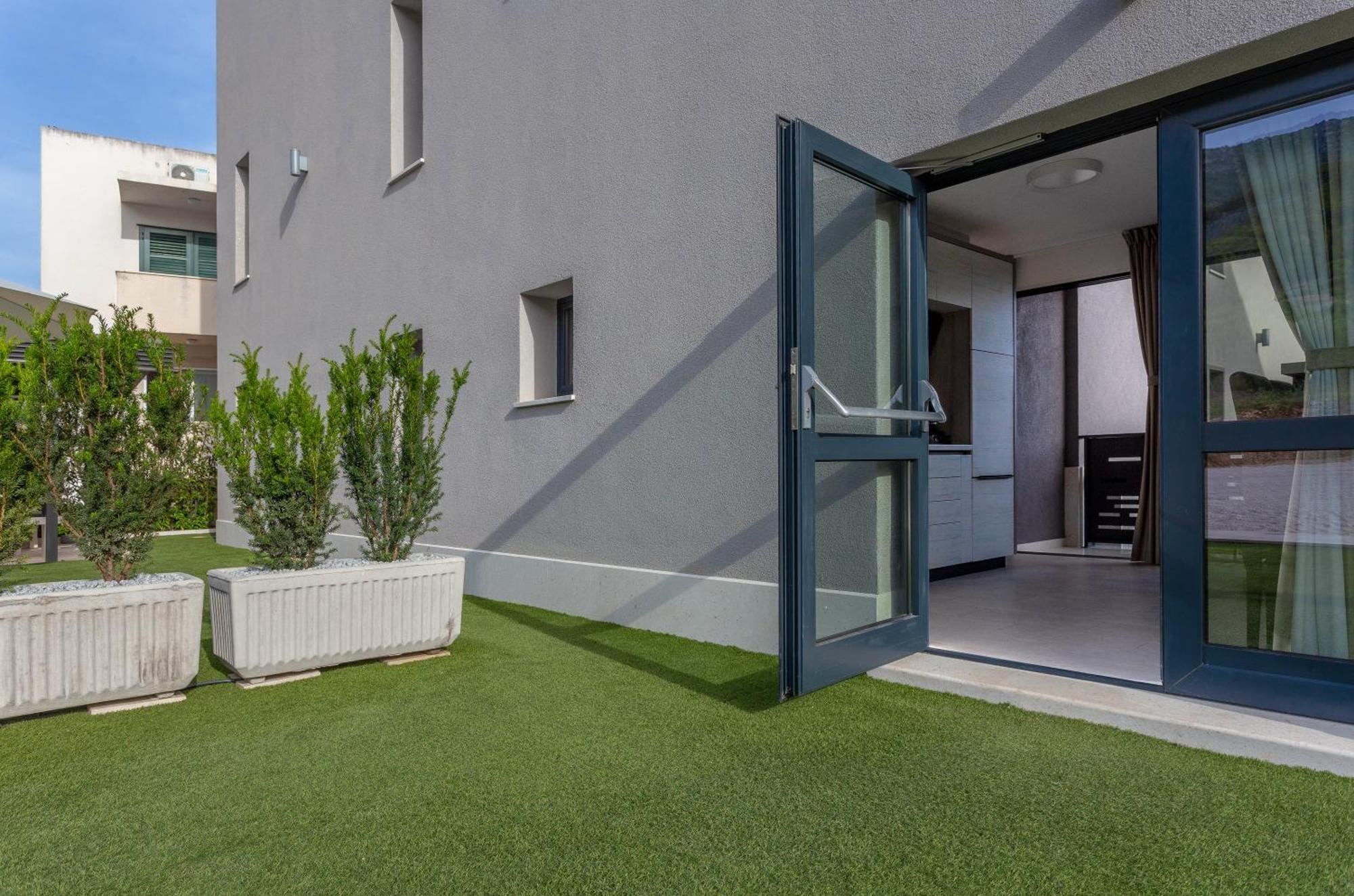 Grey House Apartamento Bol Exterior foto